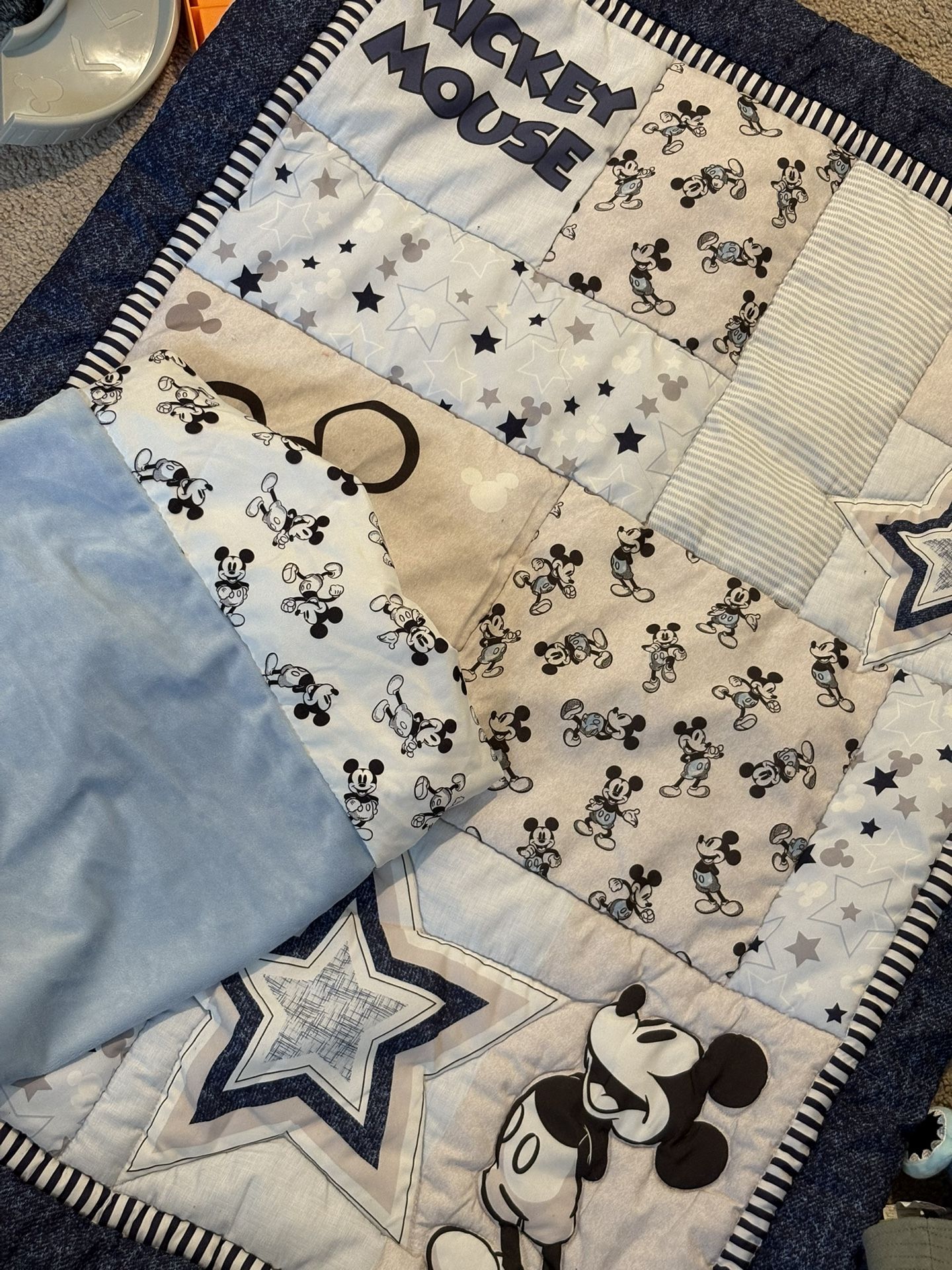 Mickey Crib Set