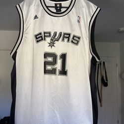 Spurs Tim Duncan #21 Jersey Size XL (Read Description)