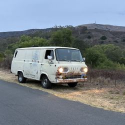 1967 Ford Econoline Super Van 