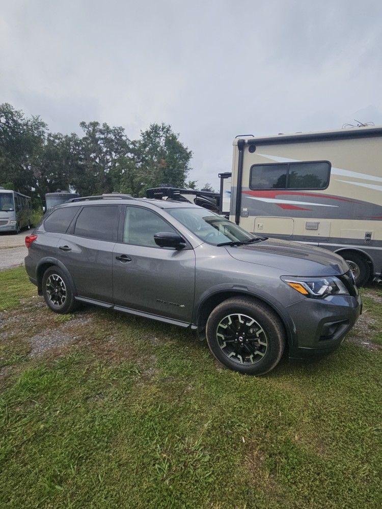 2019 Nissan Pathfinder