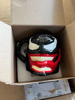Venom mug pick up