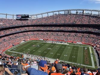 Broncos VS Lions game