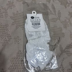 Multiple Pairs Of Women’s Socks 