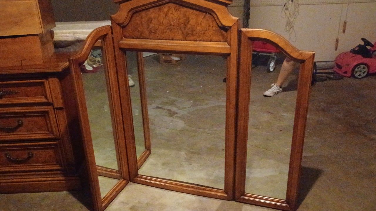 Dresser W/mirror And Box Springs For King Size Bed