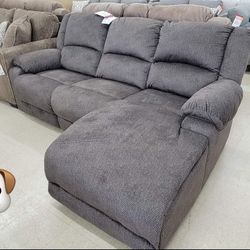 ASHLEY BENLOCKE FLANNEL RECLINING SECTIONAL SOFA WITH CHAISE 