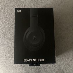 Beats Studio 3 active noice cancelling 