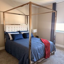 Queen canopy bedroom set