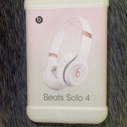 Beats Solo 4