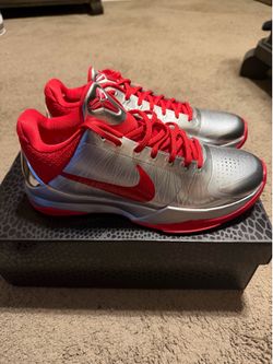 Kobe 5 Caitlin Clark “Rookie of the year” size 9 men