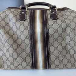 Gucci GG Supreme Joy Boston Medium