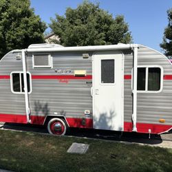 2015 Retro Style Travel Trailer