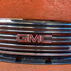 2015 - 2020 GMC Canyon Upper Grille Chrome Grille OEM (contact info removed)3 / (contact info removed)7