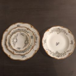 12 Person Dinner Setting