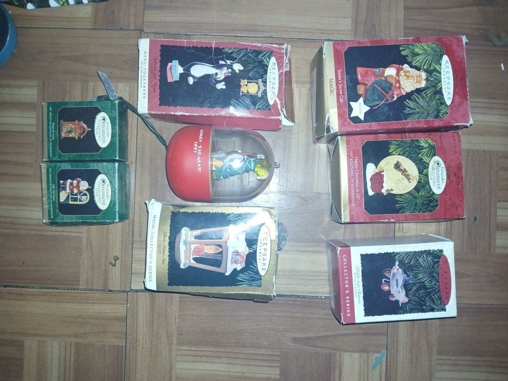 Vintage&Collectable Keep Sakes Series Ornaments From Hallmark Lot Of 12 Ornaments