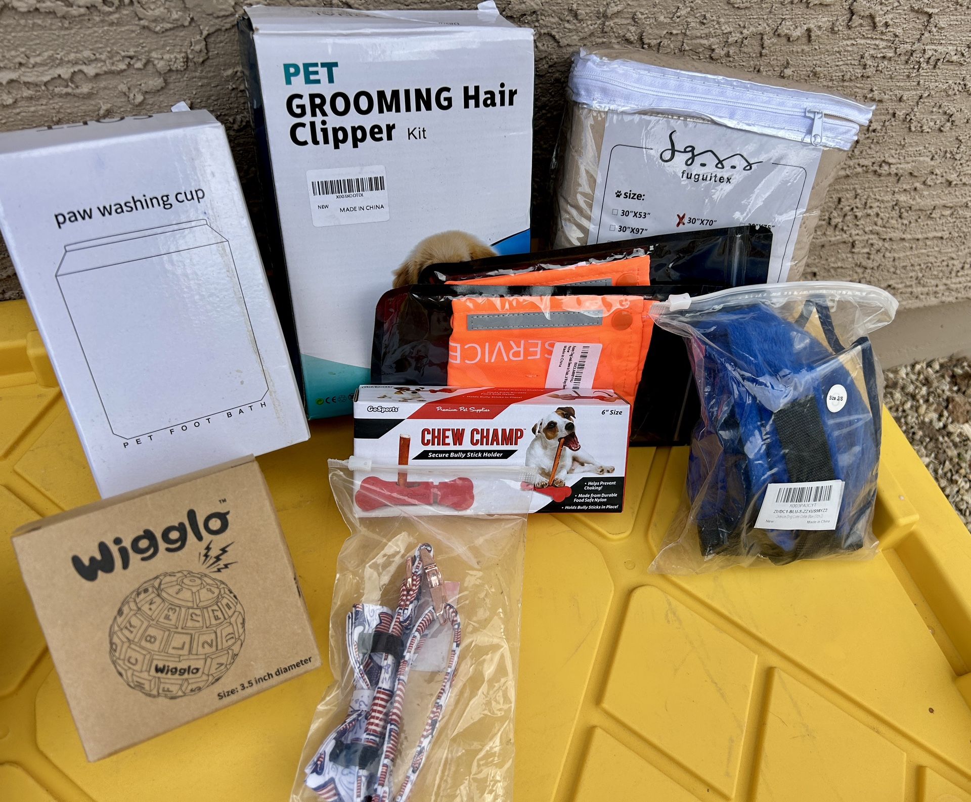 ALL NEW - Assorted Pet Supplies Mix Lot Pet Item Variety Pack