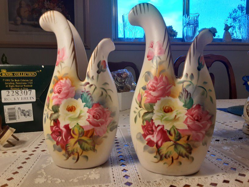VERY Old  VINTAGE  VASES  From Lipper N MAN AB 8,5 INCHES TALL  VERY  COLORFUL 