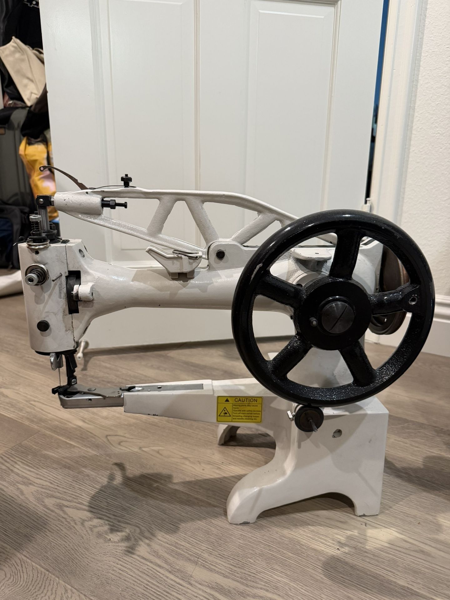 Industrial Sewing Machine