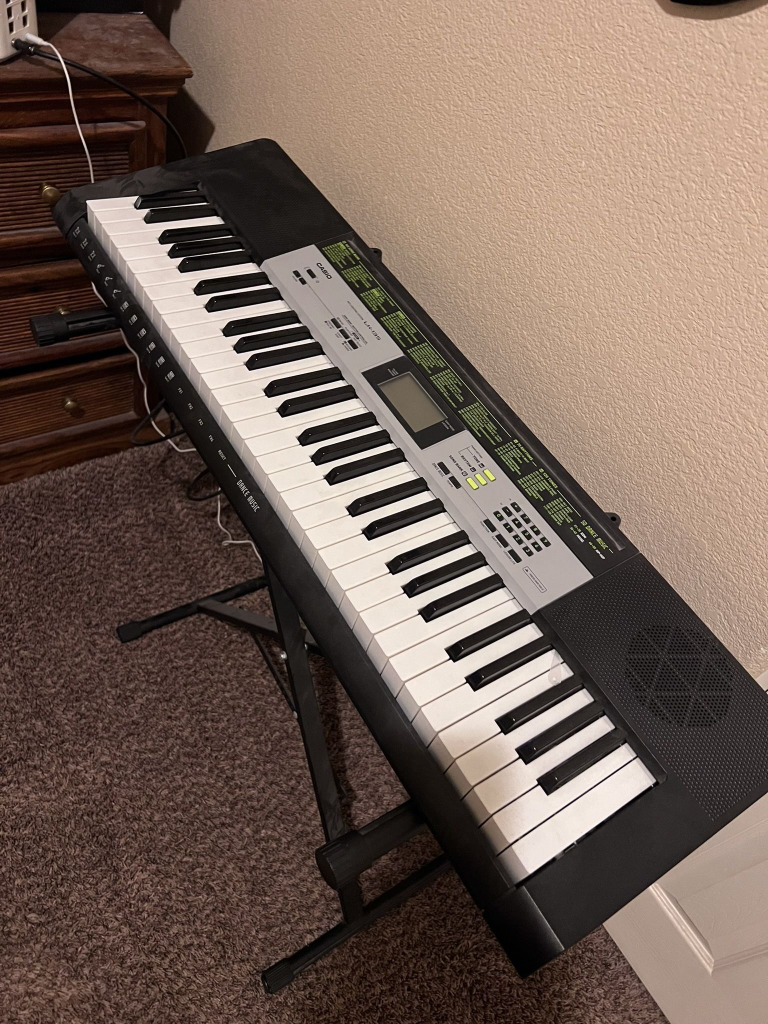 CASIO LK-135