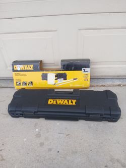 DEWALT TIRE CHANGE KIT NEW