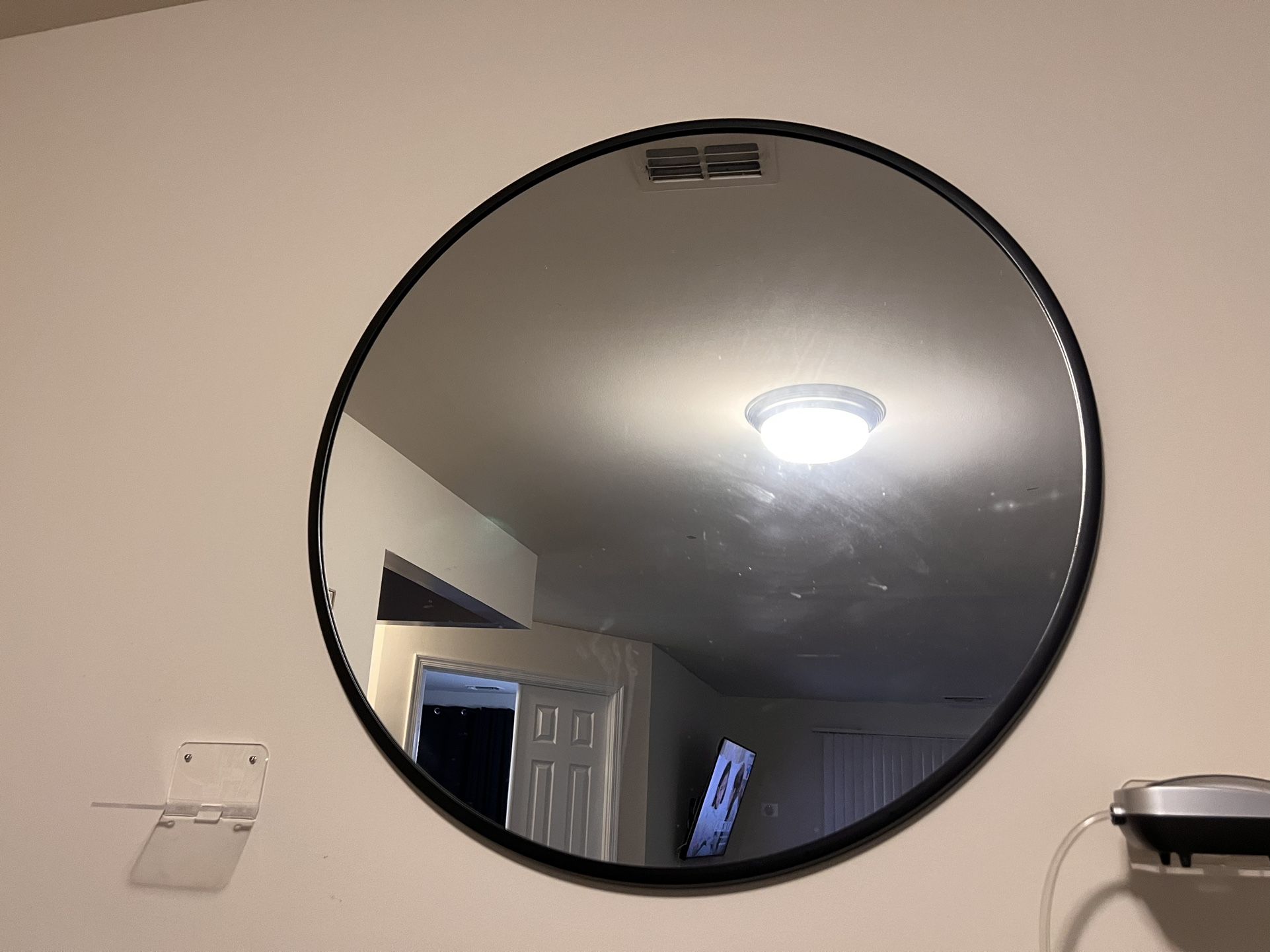 30” Black Round Wall Mirror