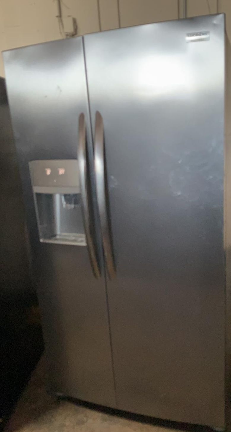 Frigidaire Side By Side Stainless Steel Fridge