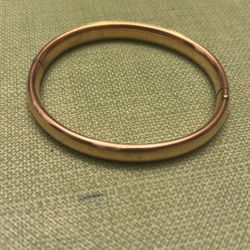 14 K Gold Shell Bracelet 4 Photos Taken