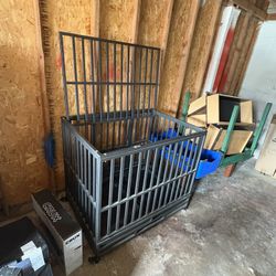 Large Dog Kennel 