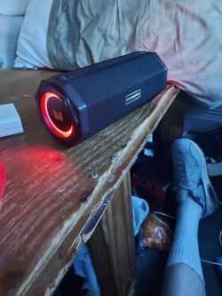 Monster S200 bluetooth speaker
