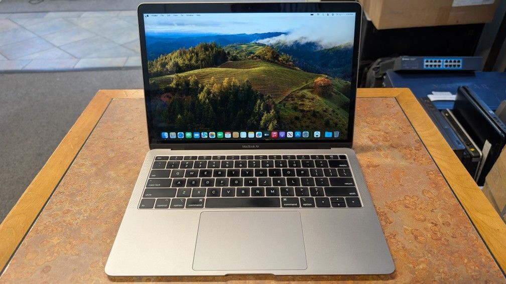 Apple MacBook Air 13" Late 2018 i5 16gb 256gb SSD Laptop