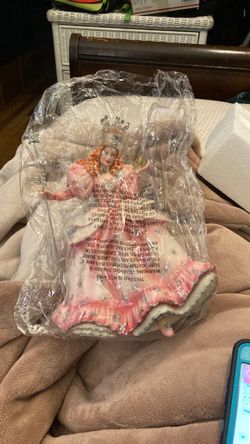 Glinda the Good Witch Figurine Doll