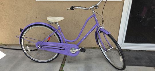 Electra Amsterdam Women's Cruiser Bike