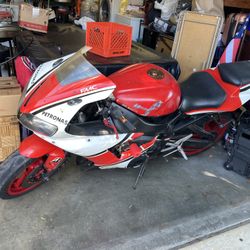03 Yamaha R1