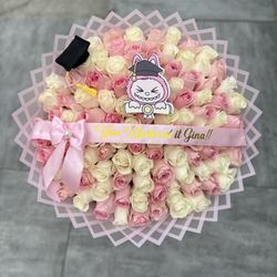 Graduation Ramo Buchon Flower Roses Bouquet Rosas (100ct)