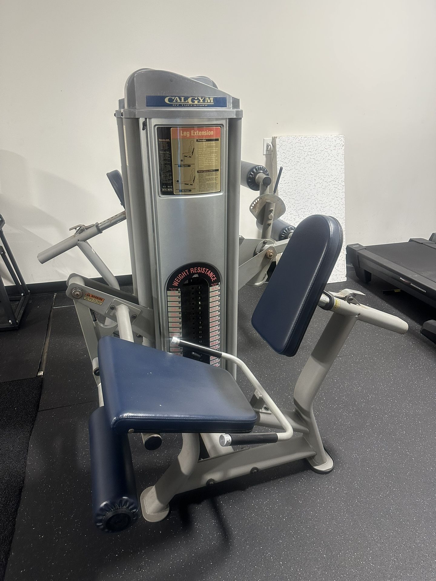 Cal Gym TuffStuff Leg extension OBO