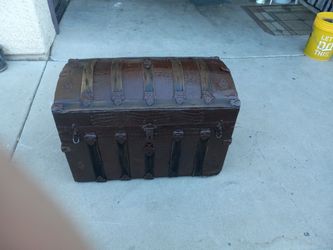 Old Trunk $100