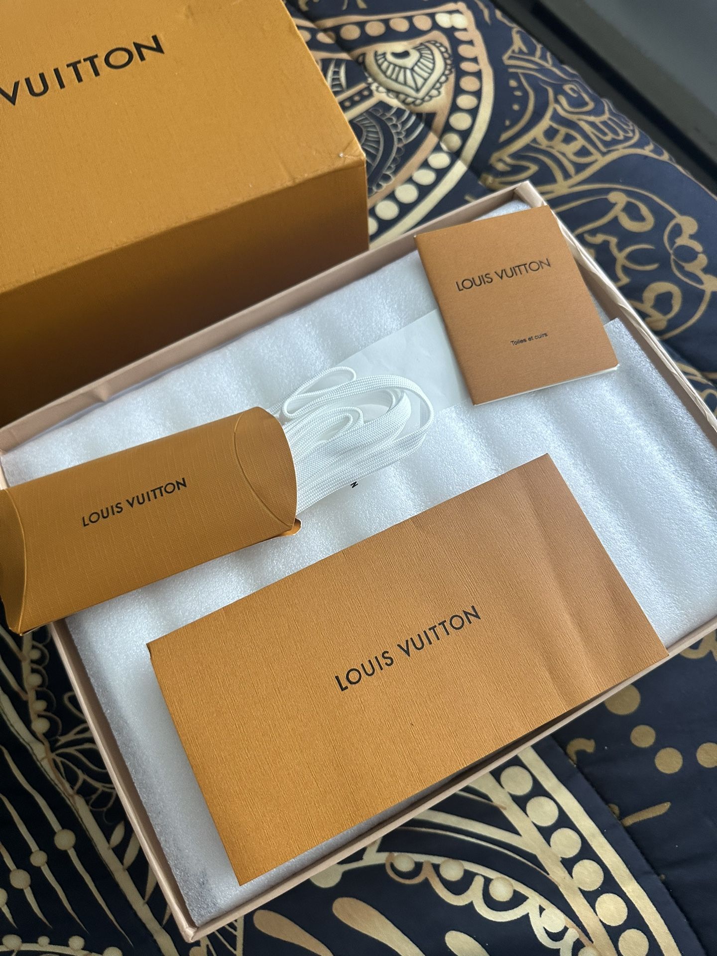 Luxury Sneakers Men Size 11