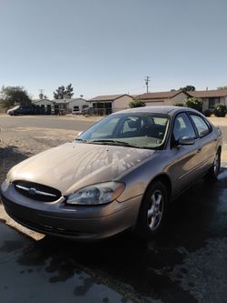 2003 Ford taurus