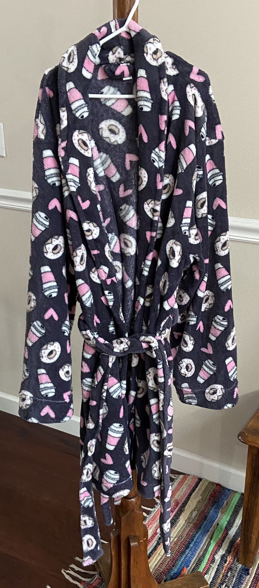 Junior Size S/M Coffee & Donut Design Robe Just $3 xox