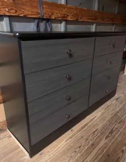Black And Grey Drsrs New Deluxe $239