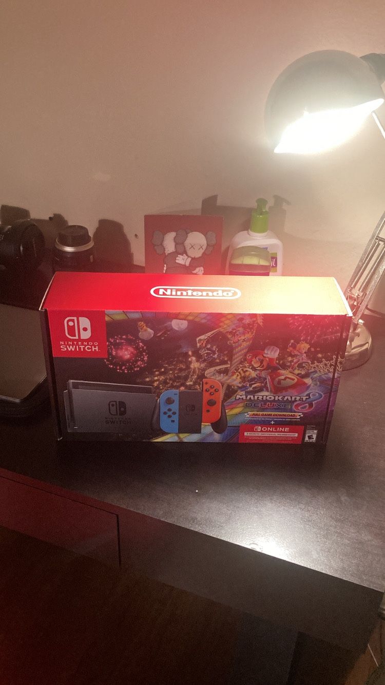Nintendo Switch 