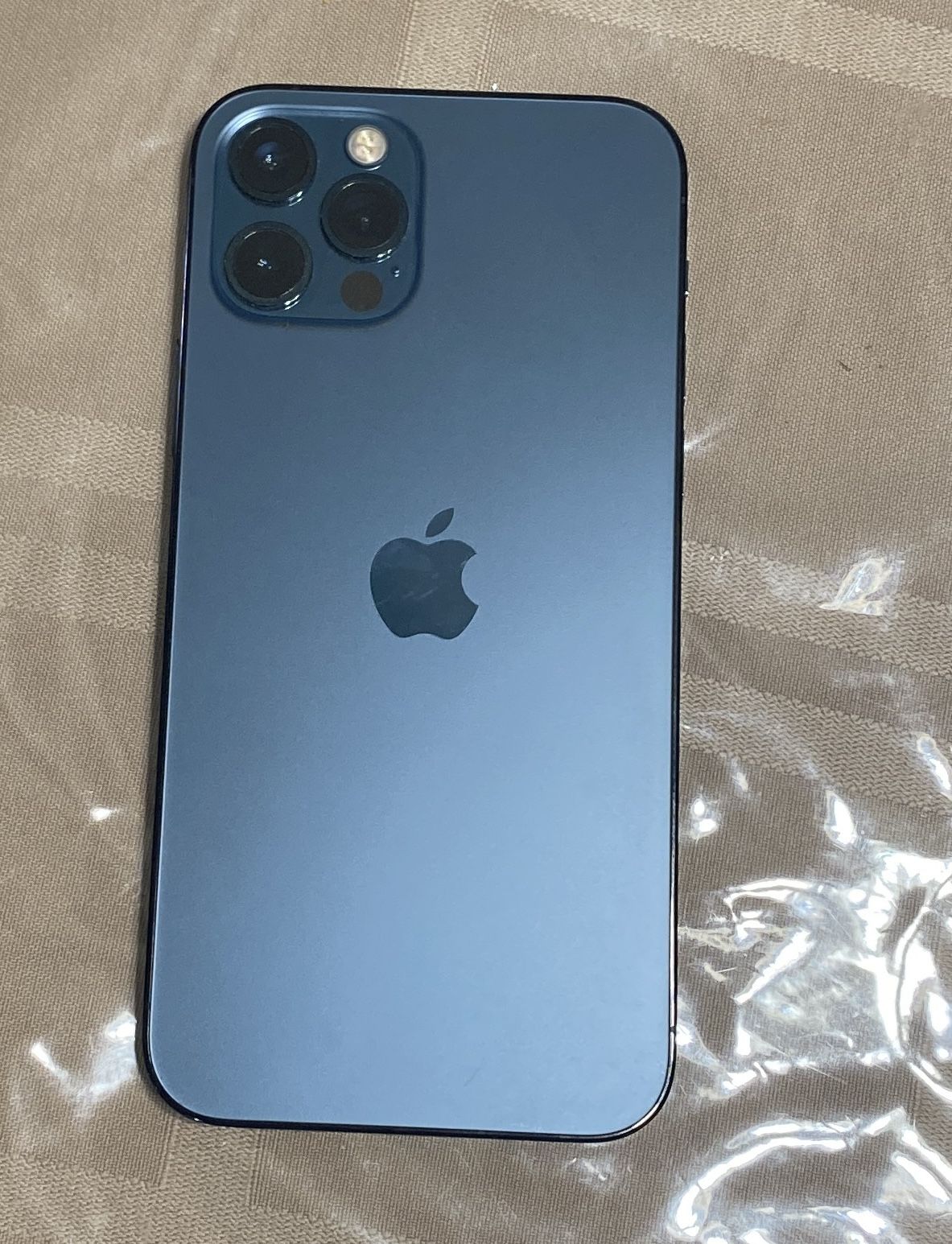 iPhone 12 PRO MAX (Locked)