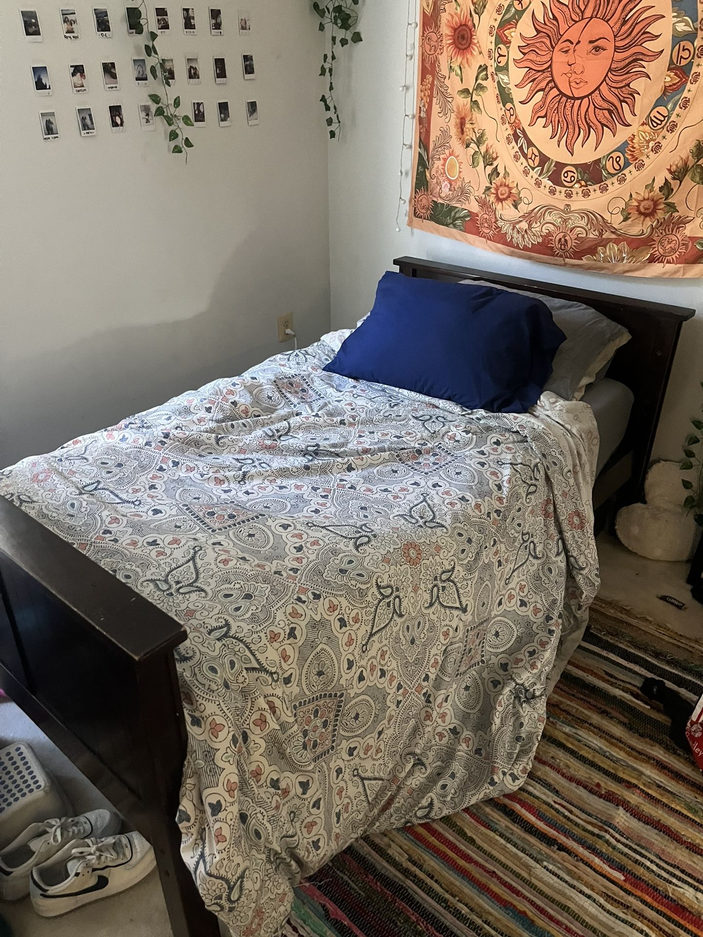 Twin Bed