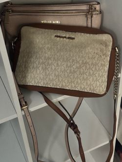 Michael Kors MK Signature Crossbody Bag