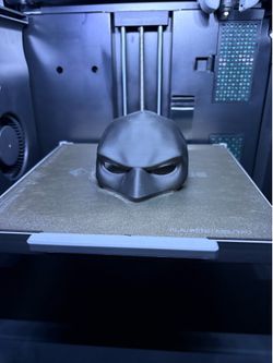 Bat man mask for cats