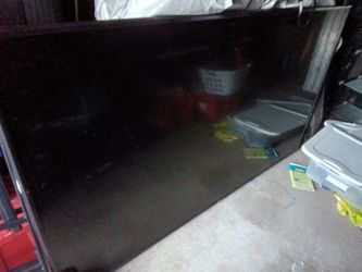 Large Flat Screen smart TV 90 inch