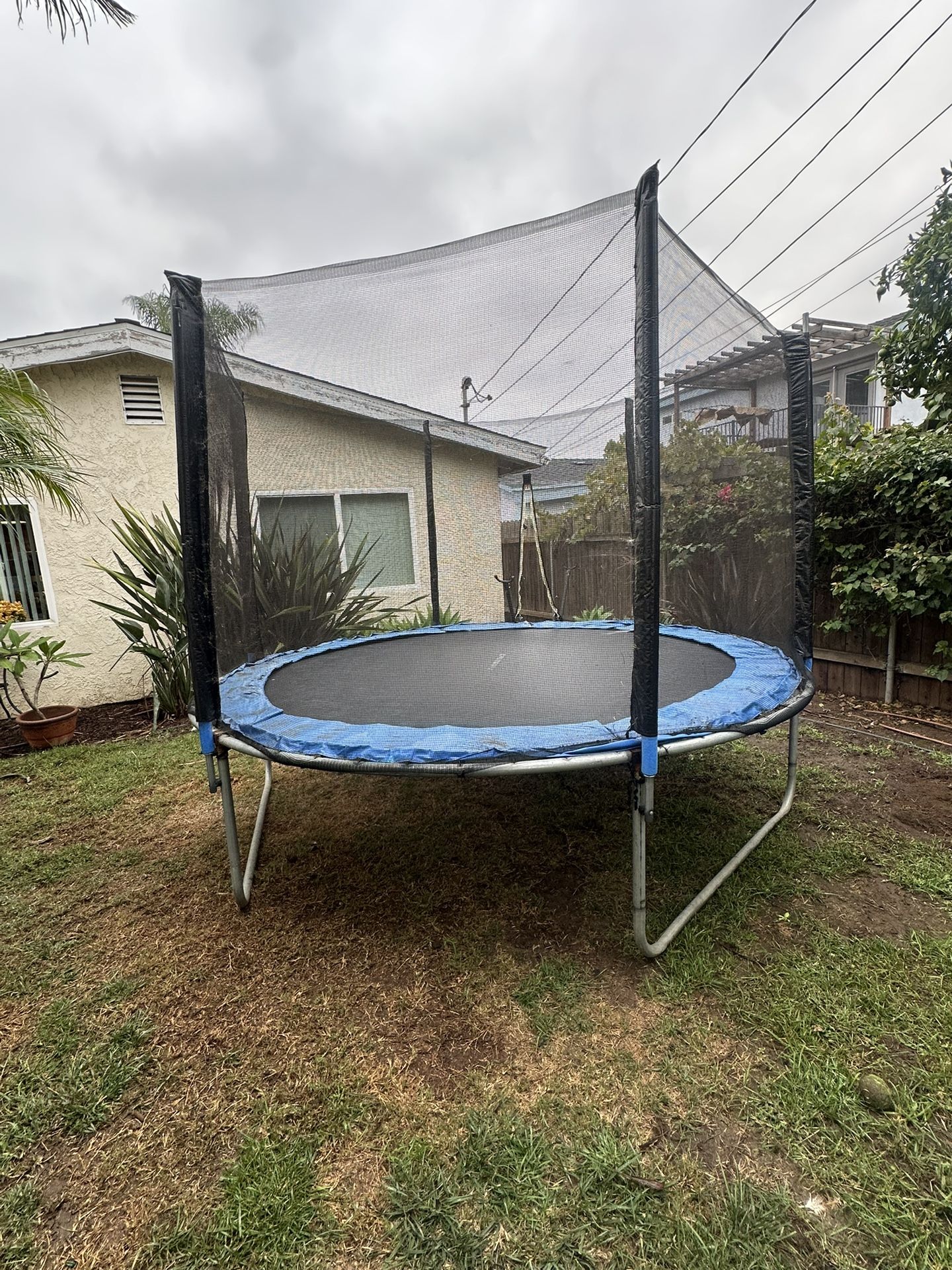 FREE 10’ Trampoline W/ Safety Net