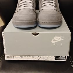 Air Jordan 5 retro Wolf Grey  size 9.5