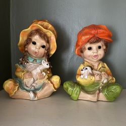 1974 Universal Statuary Boy & Girl Statue 