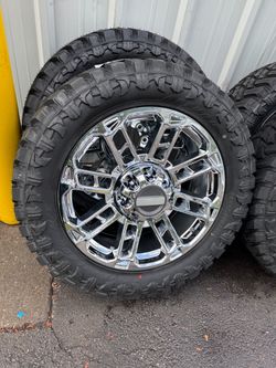 NEW 22 inch chrome f250 style wheels wrapped in atturo mt 35x12.50r22 8 lug 8x170