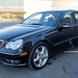 2007 Mercedes Benz C230  Parting Out.  C220 C230 C280Parts Only.  No Catalytic Converter.